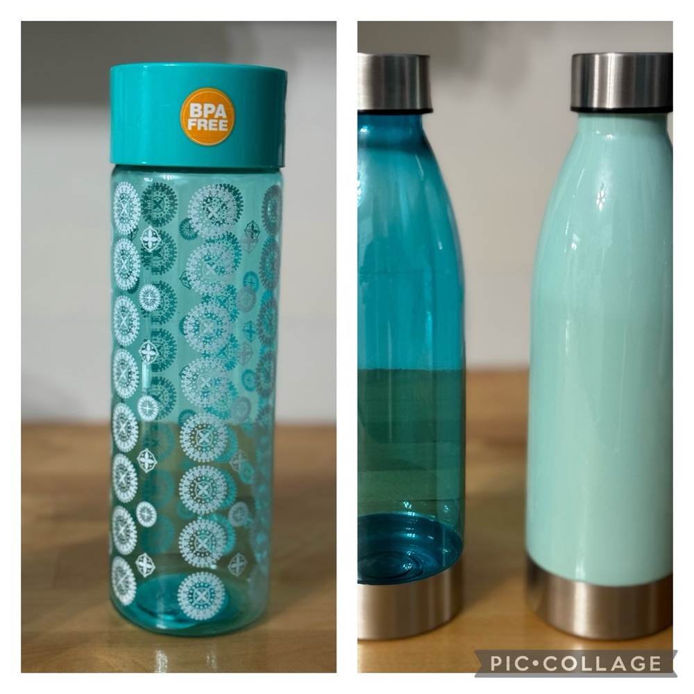 SET OF 3 💧Plastic water bottles 💧